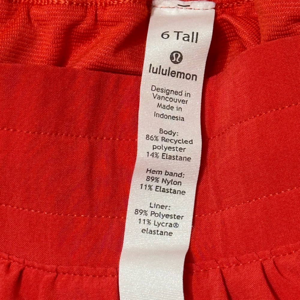 Lululemon shorts size 6 tall